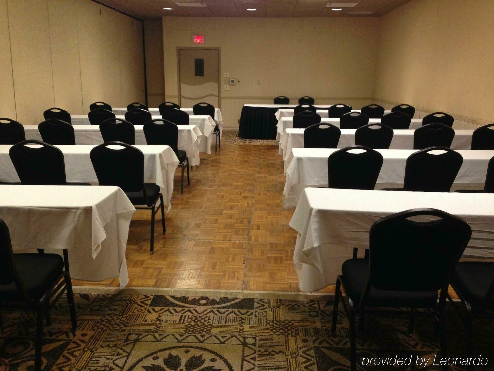 Days Inn Hotel & Conference Center La Crosse Esterno foto